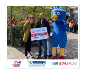 Foto opbrengst Sponsorloop 2022 Tweemaster